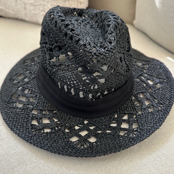 l*space Accessories - L*Space Women’s Woven Hat in Black